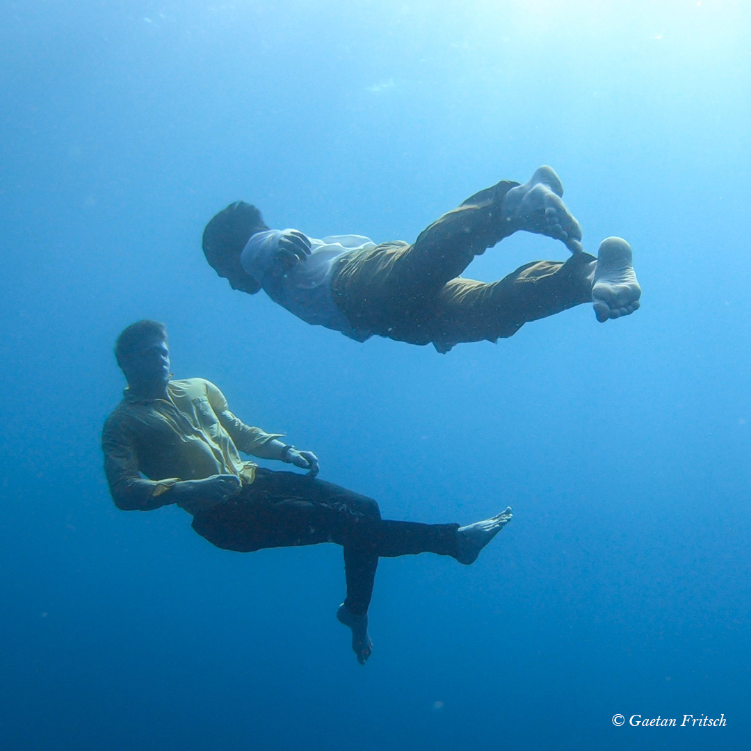 Out of the blue — Compagnie La Dérive